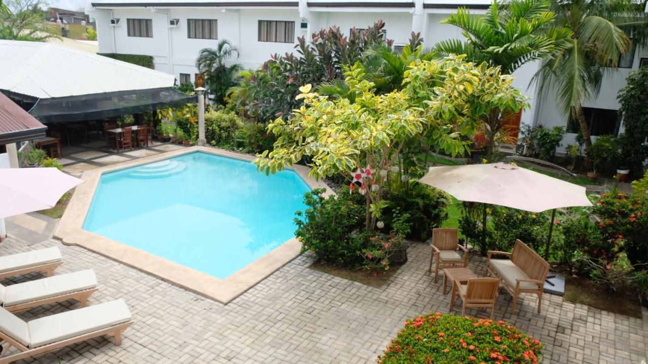 فندق ريد نايت غاردنز Davao City المظهر الخارجي الصورة