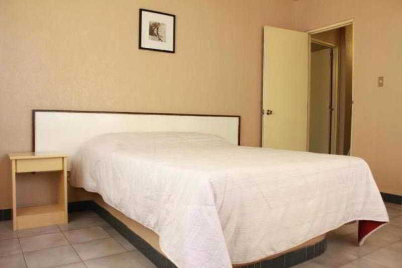 فندق ريد نايت غاردنز Davao City المظهر الخارجي الصورة